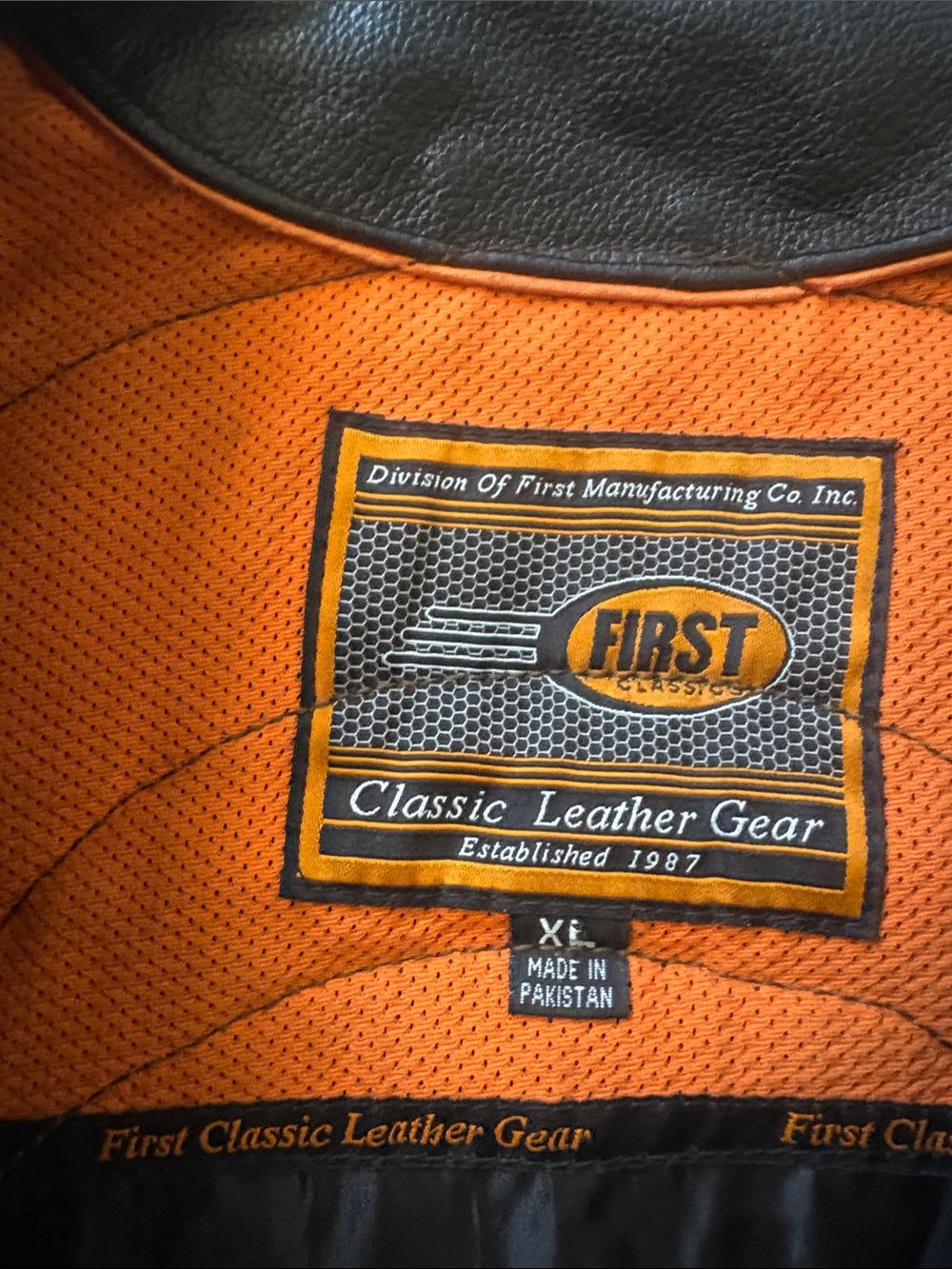 First Manufacturing Leather Biker Vest XL Black Aces-N-Eights MC Santa Ana Patch - Picture 7 of 9